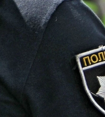 Поліція покарала нетверезу компанію, яка «відпочивала» на озері під музику окупанта