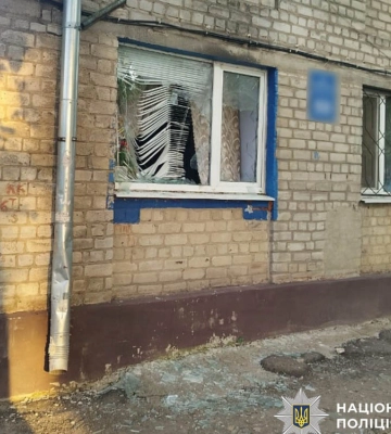 У Харкові поліція звільнила двох жінок, яких чоловік утримував у квартирі та погрожував ножем