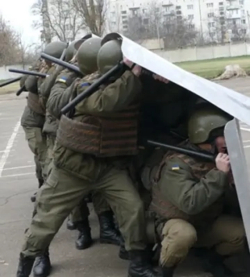 Нацгвардія відреагувала на скандал із закупівлею щитів для розгону демонстрантів Нацгвардія відреагувала на скандал із закупівлею щитів для розгону демонстрантів