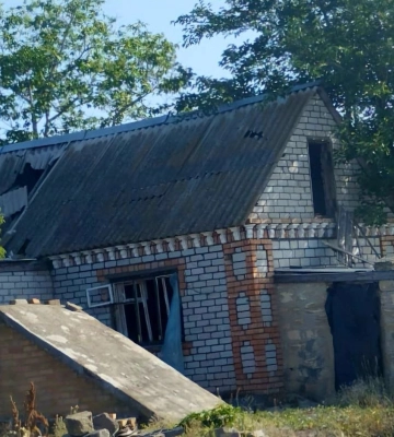 Троє поранених і знищене житло: дрони та артилерія тероризували Дніпропетровщину