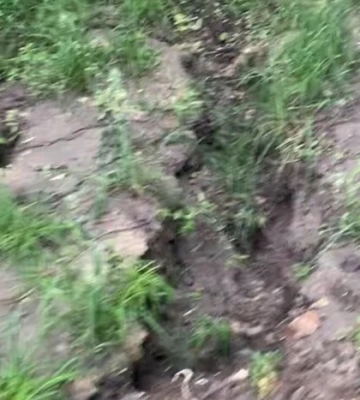 Зсув ґрунту у центрі Києва: мешканці багатоповерхівки благають про допомогу Зсув ґрунту у центрі Києва: мешканці багатоповерхівки благають про допомогу