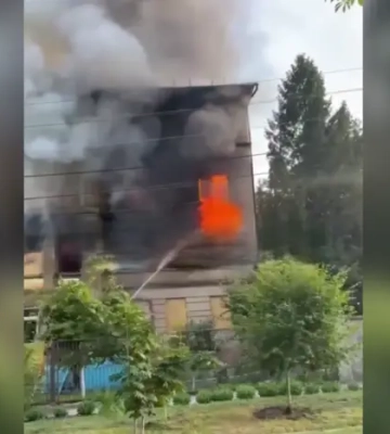 У Харкові горить будівля ТЦК