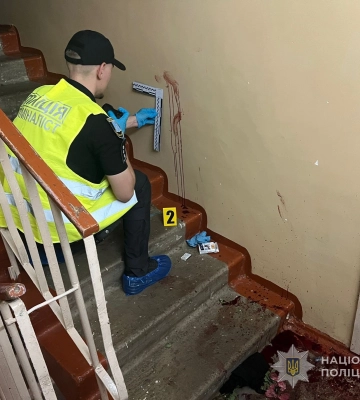У Сумах пиятика родичів закінчилася різаниною, а різанина вбивством - підозрюваного затримано