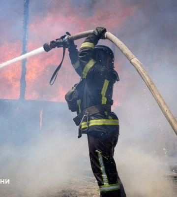 В Одесі у закладі відпочинку сталася масштабна пожежа