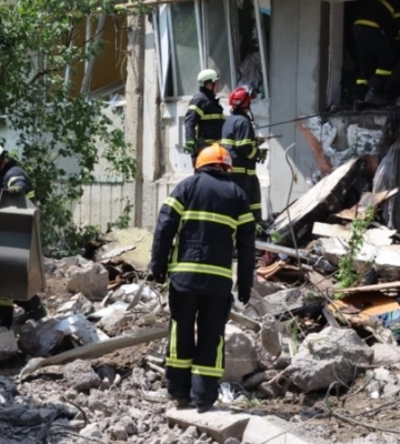 ДСНС: у Луцьку деблокували тіло загиблого через атаку Росії