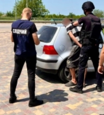 На Первомайщині затримали чоловіка за підозрою у незаконному продажі боєприпасів