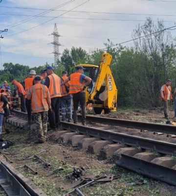 Метро и УЗ восстанавливают пути после атаки, изменены маршруты