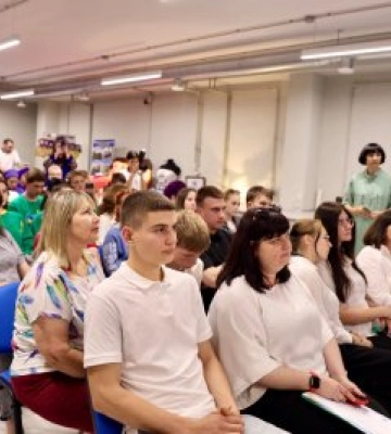 Міністр освіти і науки України Оксен Лісовий відвідав Миколаївщину: огляд навчальних закладів і передача шкільних автобусів