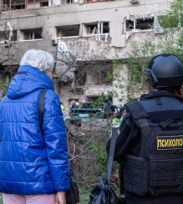 Дворічного хлопчика з різаною раною голови госпіталізували після атаки дронів РФ на Харків