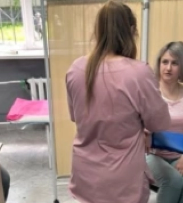 У Вараші медиків обстежили на імунітет до кашлюку