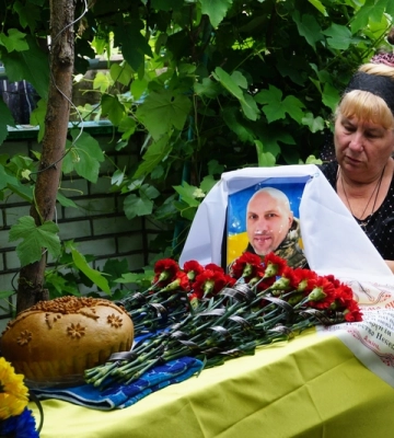 Із загиблим на Харківщині військовим попрощалися у Гайворонській громаді 