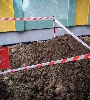 У школі та криниці: на Львівщині виявили небезпечні боєприпаси минулого століття, - ФОТО