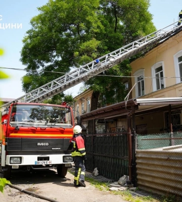 В Одесі через пожежу паралізовано рух трамваїв