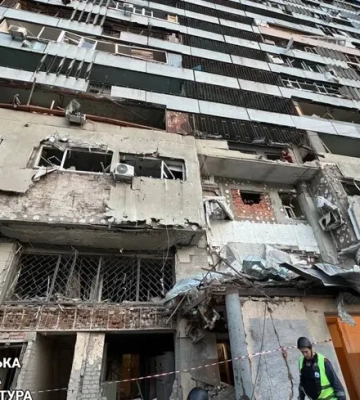 Харків знову під атакою ворожих дронів, ворог поцілив по Шевченківському району міста