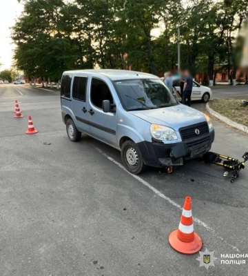 В Ізмаїлі сталась ДТП за участю легковика та електросамоката, внаслідок якої травмувався підліток В Ізмаїлі сталась ДТП за участю легковика та електросамоката, внаслідок якої травмувався підліток