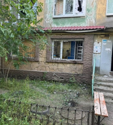 РФ нанесла удары FPV-дронами по автомобилям в двух населенных пунктах Донецкой области: есть жертвы и пострадавшие