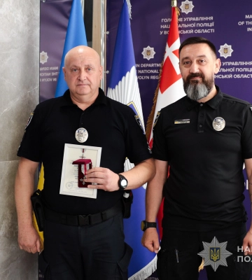 Вісім волинських поліцейських отримали почесні військові нагороди за службу на фронті