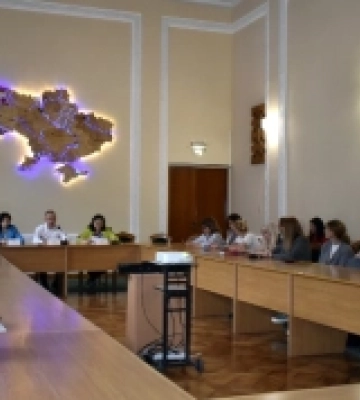 На Волині обговорили новий механізм знищення неякісної гуманітарної допомоги