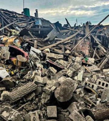Россияне ударили по гражданским в Золочеве, среди раненых есть ребенок Россияне ударили по гражданским в Золочеве, среди раненых есть ребенок