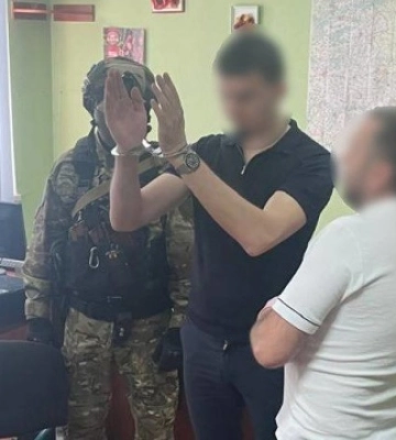 Правоохоронці Сумщини припинили діяльність кібершахрая, який продав неіснуючих біткоїнів на $160 тисяч