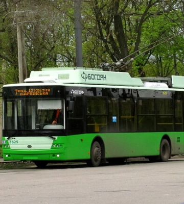 В Харькове снова курсирует троллейбус №7: на Рогани меняют транспортное сообщение В Харькове снова курсирует троллейбус №7: на Рогани меняют транспортное сообщение