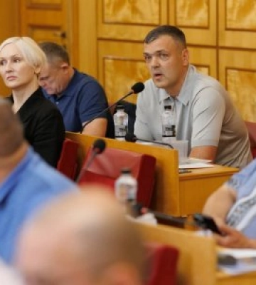 Депутати Закарпатської облради б'ють на сполох: Курорти Поляни під загрозою через проблеми з доступом до мінводи!