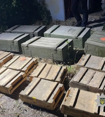 Нацполіція проводить спецоперацію по боротьбі з незаконним обігом зброї та боєприпасів, по всій Україні тривають понад 500 обшуків