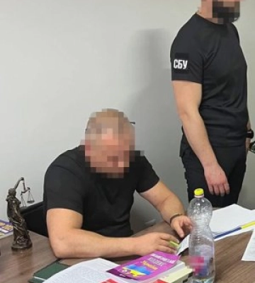 На Закарпатті викрили «торговця інвалідністю»: кадровик лікарні за $17 тисяч оформлював ухилянтам фіктивні діагнози