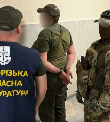 Инспектор колонии на Запорожье поставлял наркотики осужденным