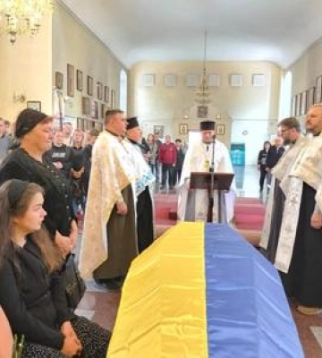 Полтавська громада попрощалась із загиблим захисником України