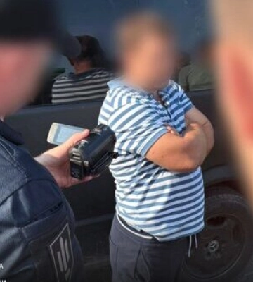 ДБР викрило депутата місцевої громади Тернопільщини, який організував схему незаконного зняття з військового обліку. ФОТО