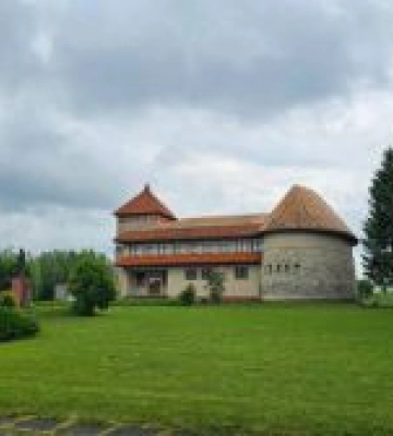 У «Древньому Звенигороді» триває конференція