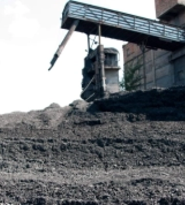 Посадовця шахти «Відродження» судили за трудову експлуатацію підлеглих