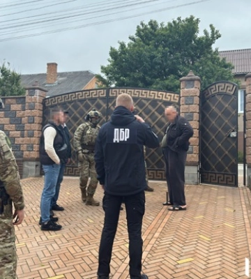 Экс-главу филиала Лесов Украины подозревают в незаконном обогащении Экс-главу филиала Лесов Украины подозревают в незаконном обогащении