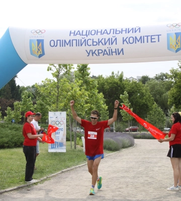 В Олімпійський день майже сотня жителів Черкас здійснили забіг (ФОТО)