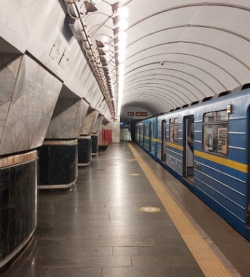 У Києві тимчасово не працює станція метро «Театральна»