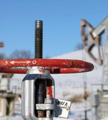 США не підтримують зниження цінової стелі на російську нафту — Bloomberg
