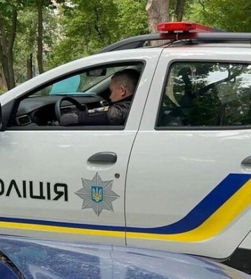 В Вольногорске полиция остановила двух подростков: один из них заявляет о применении силы