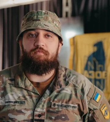 У Івано-Франківську невідомі побили азовця, який пройшов полон