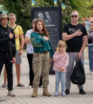 У Дніпрі оновили «Історії Героїв»: на алеї у Новокодацькому районі з’явилися нові світлини полеглих захисників