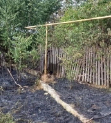 В окупованому селі на Херсонщині місцеві змушені самі гасити пожежі