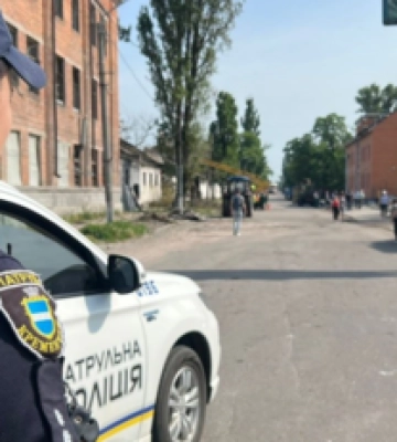 Поліцейські встановлюють обставини вибуху автомобіля в Березівському районі Одещини