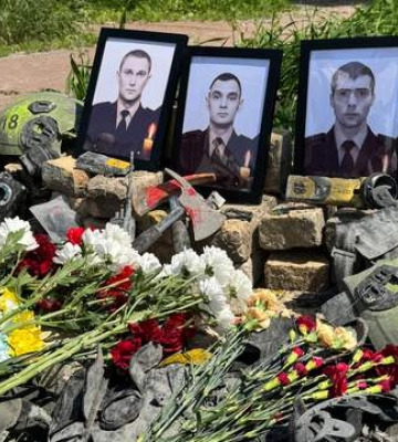 &quot;Любил жизнь и отдавался профессии&quot;: истории погибших спасателей в Киеве глазами друзей