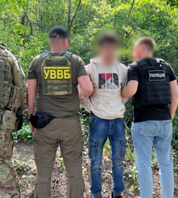 $2000 за путевку в Молдову — в Одесской области 20-летний парень организовал побег военнообязанных