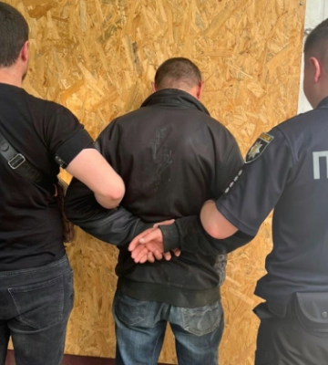 У Львові затримали чоловіка, який продавав гранати та боєприпаси