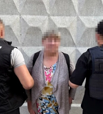 На Хмельниччині затримано агентку ФСБ, яка наводила ракети РФ та готувала теракти