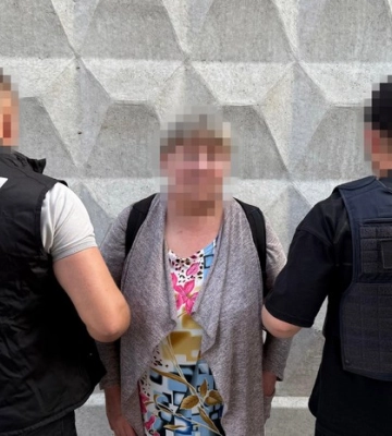 СБУ затримала корегувальницю, яка наводила удари рашистів по Хмельниччині та виготовляла вибухівку для терактів