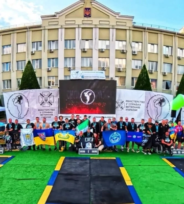 Ветерани з Кіровоградщини вибороли медалі на змаганнях «Сильні України» в Ірпені 