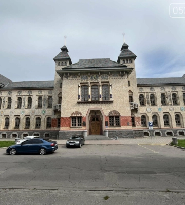 Полтавців та гостей міста запрошують на нові виставки краєзнавчого музею