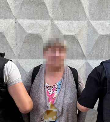 На Хмельниччині СБУ затримала коригувальницю російських ракет, яка виготовляла вибухівку для терактів